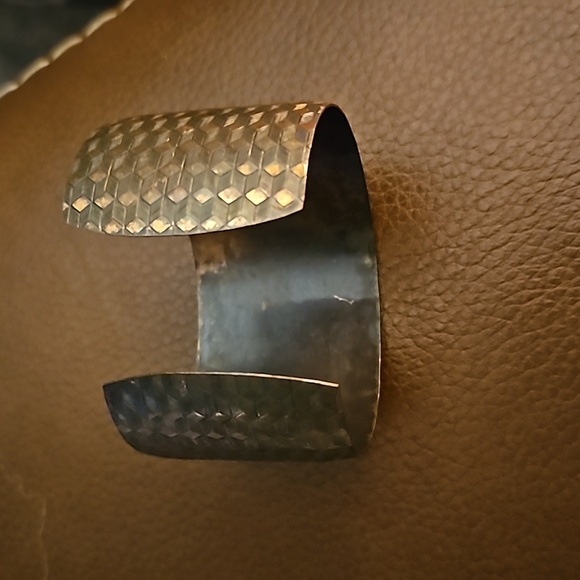 VTG Rustic Bronze Copper Tone Chunky Textured Castlecore Cuff Bracelet - Picture 5 of 6